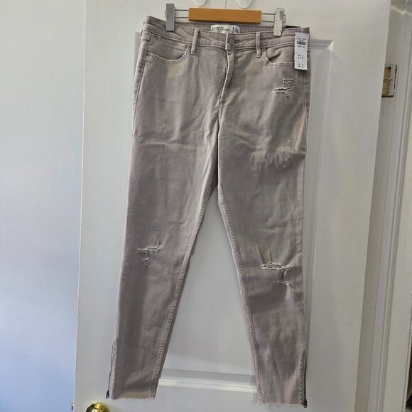 Abercrombie & Fitch Jeans - Picture 6 of 6